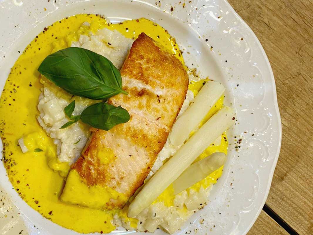 Spargelzeit in der Buckligen Welt | Landgasthof zum Fally | cFally